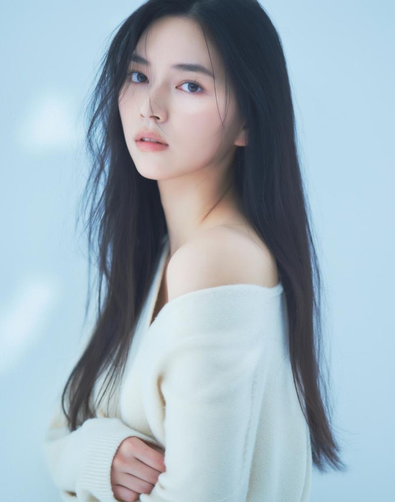 “톡톡 튀는 첫 등장 예고”…김샤나, ‘러브 미’서 솔직한 여자친구 변신