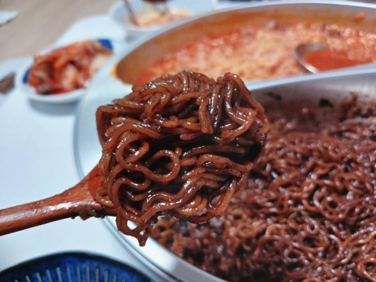  페이커 팔도 대왕뚜껑짬짜면