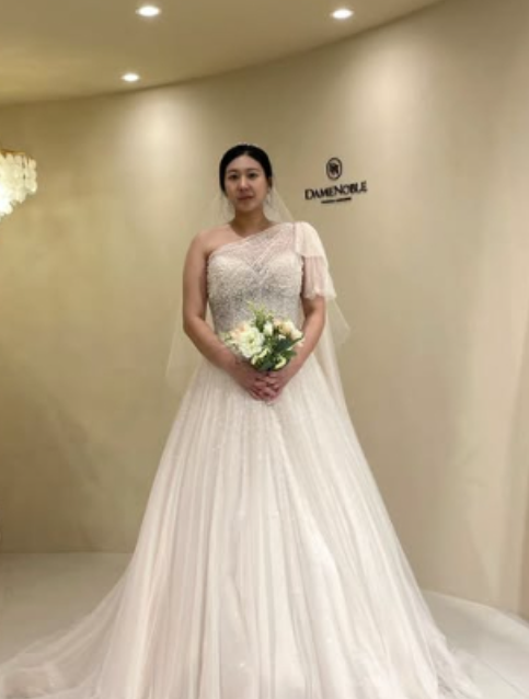  ️ '나는솔로' 28기 정숙, 웨딩드레스 D라인으로 고민! 체중 증가 스트레스 어떻게 극복했을까?