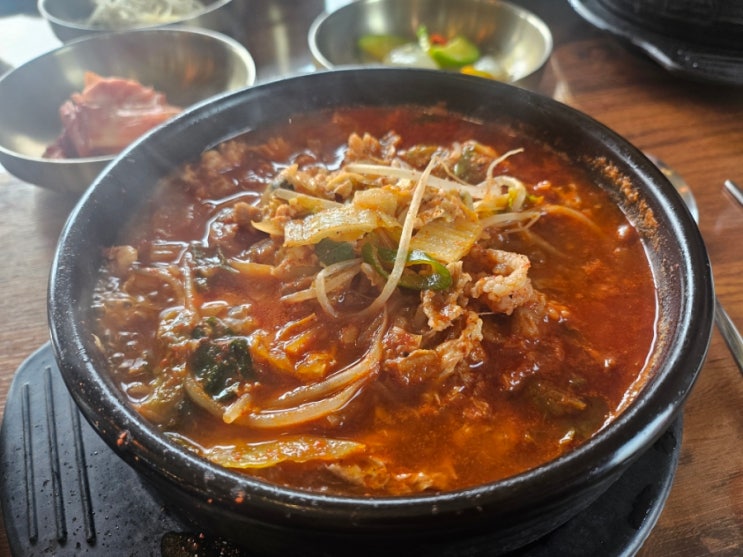  충주 이정동묵밥 맛집 후기 짬뽕묵밥