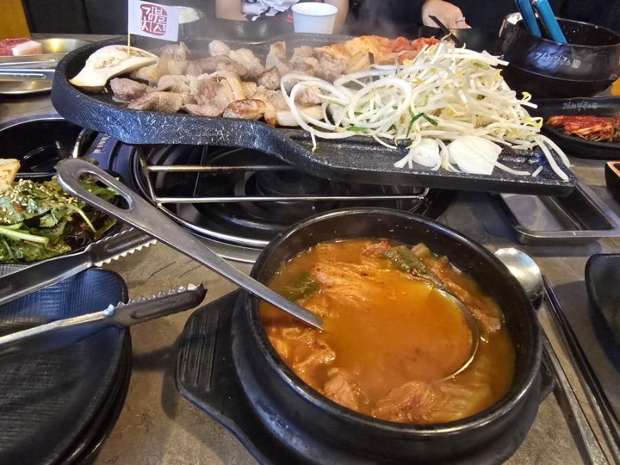 김치부루스 본점 사진 2