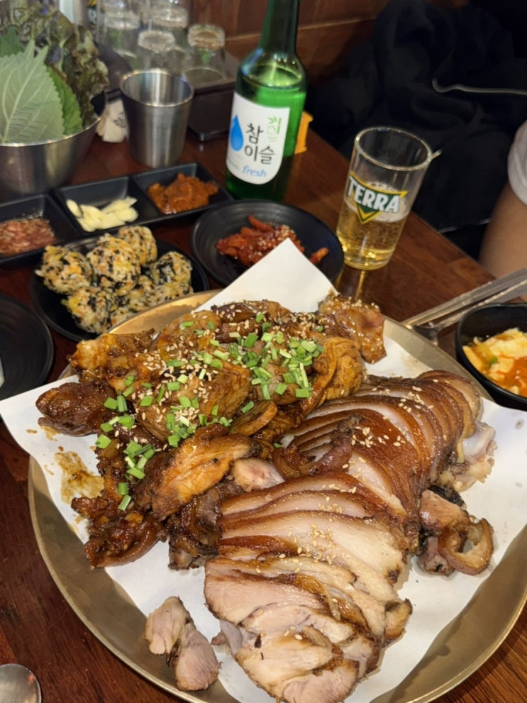  첨단 맛집 깐깐한족발 단체 회식 모임 강추 이 모든게 다 서비스라니