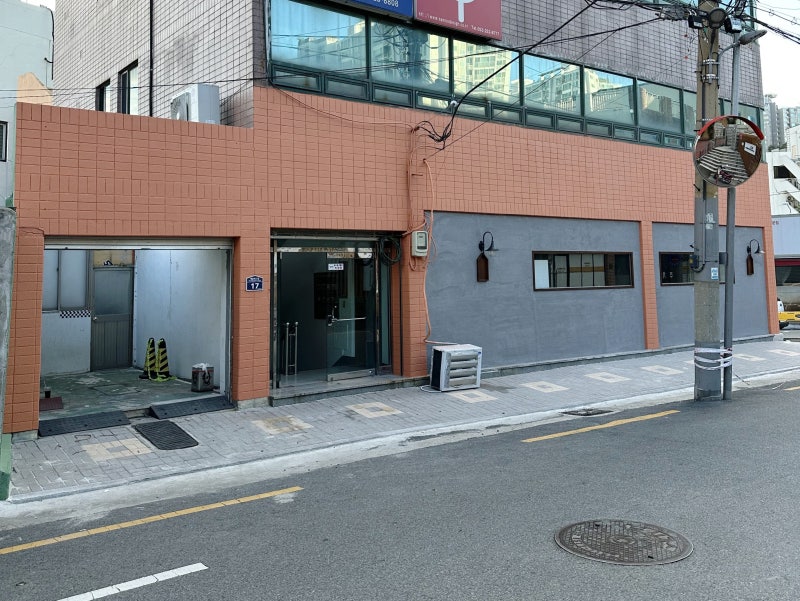 유성페인트 지우는법과 종류에 따라 사용하는 방법