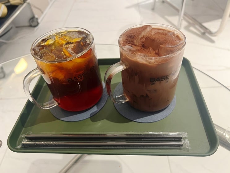  넘 괜찮아서 급 소개하는 카페 베이스먼트️ 계획에 없던 포스팅..!