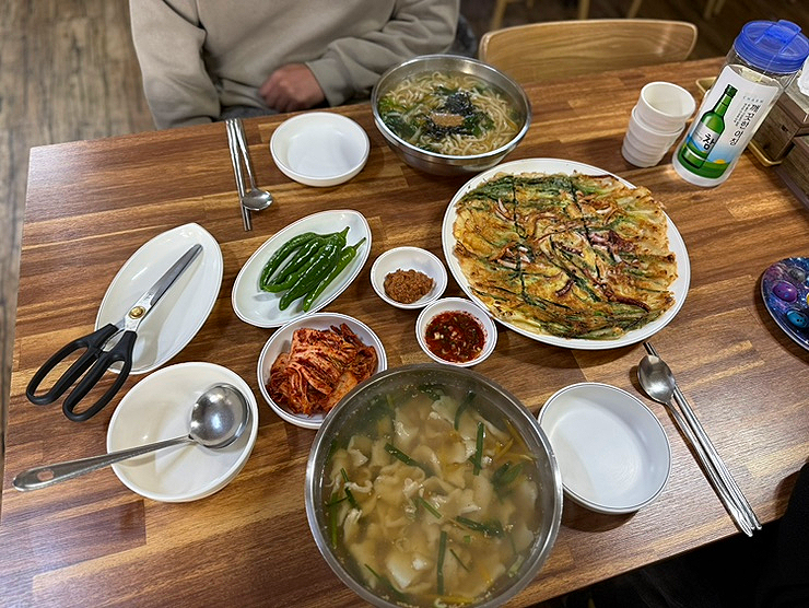  찐 노포맛집 손국수가 대명동 칼국수 수제비 추천
