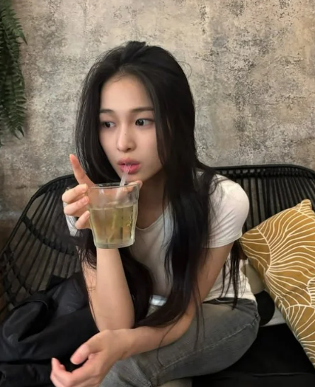 도대체 누구길래? 요즘 난리 난 '원빈 조카' 배우 한가을 A to Z 총정리