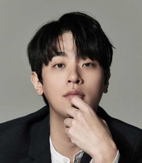 박정민 배우 프로필부터 작가로의 책 출간까지, 다재다능한 매력 탐구