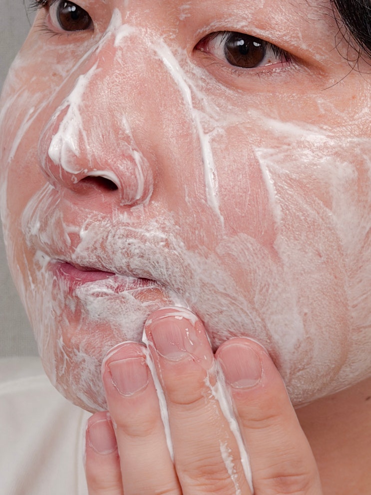  저자극 선크림 클렌징.. 약산성으로 촉촉하게, 더페이스샵 미감수 약산성 클렌징 밀크앤폼