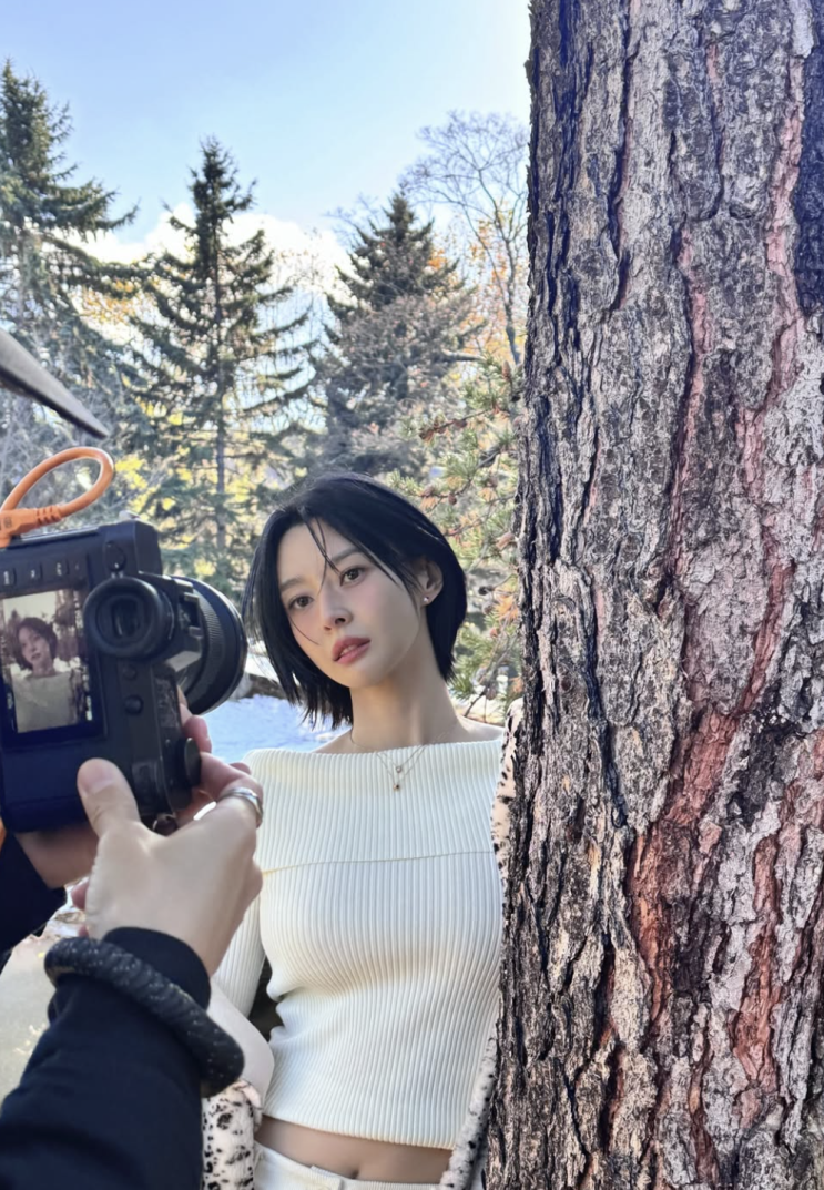  [셀럽 패션] 권나라 인스타 패션 탐정! ‘니 천사야️’ 무스탕 어디꺼?