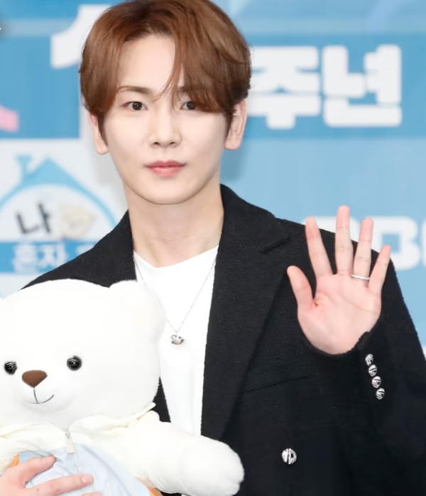 SHINee Key's Mom is a Nurse, So 'Syringe Nurse'? His Direct Explanation on 'I Live Alone', Instagram, and His Dog