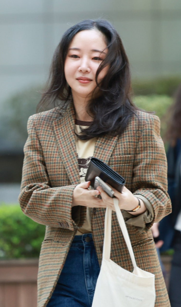 <b>민희진</b>, 200장 넘는 <b>불송치결정서</b>? 재판장도 의문 품은 공문서