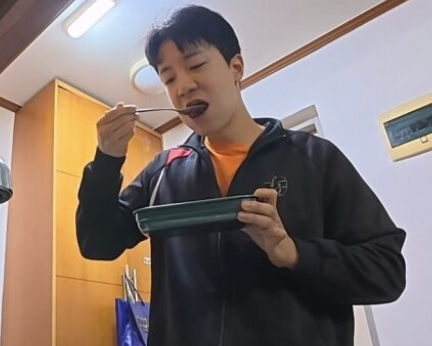   나 혼자 산다 고강용 아나운서 자취방에 어머니 습격 사건 발생?!