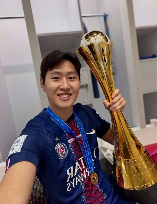<b>이강인</b> <b>부상</b> 교체에도 웃은 PSG, 인터콘티넨털컵 정상 등극... 