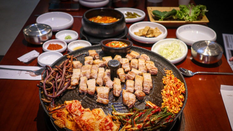  검단신도시고깃집 김치옥 솥뚜껑에 구워먹는 숙성삼겹살&김치찌개 맛집