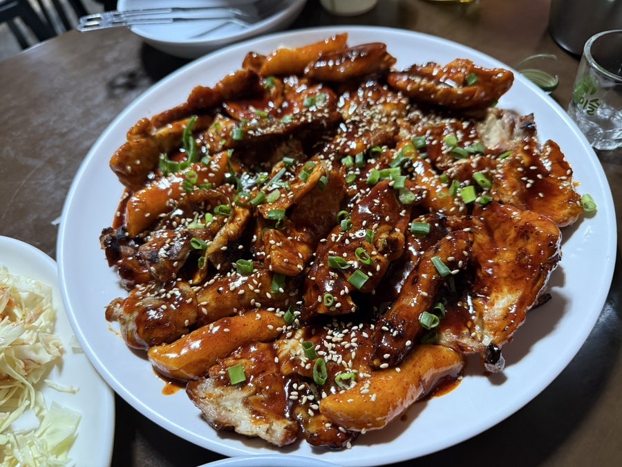불로만치킨바베큐 옥련점 사진 3
