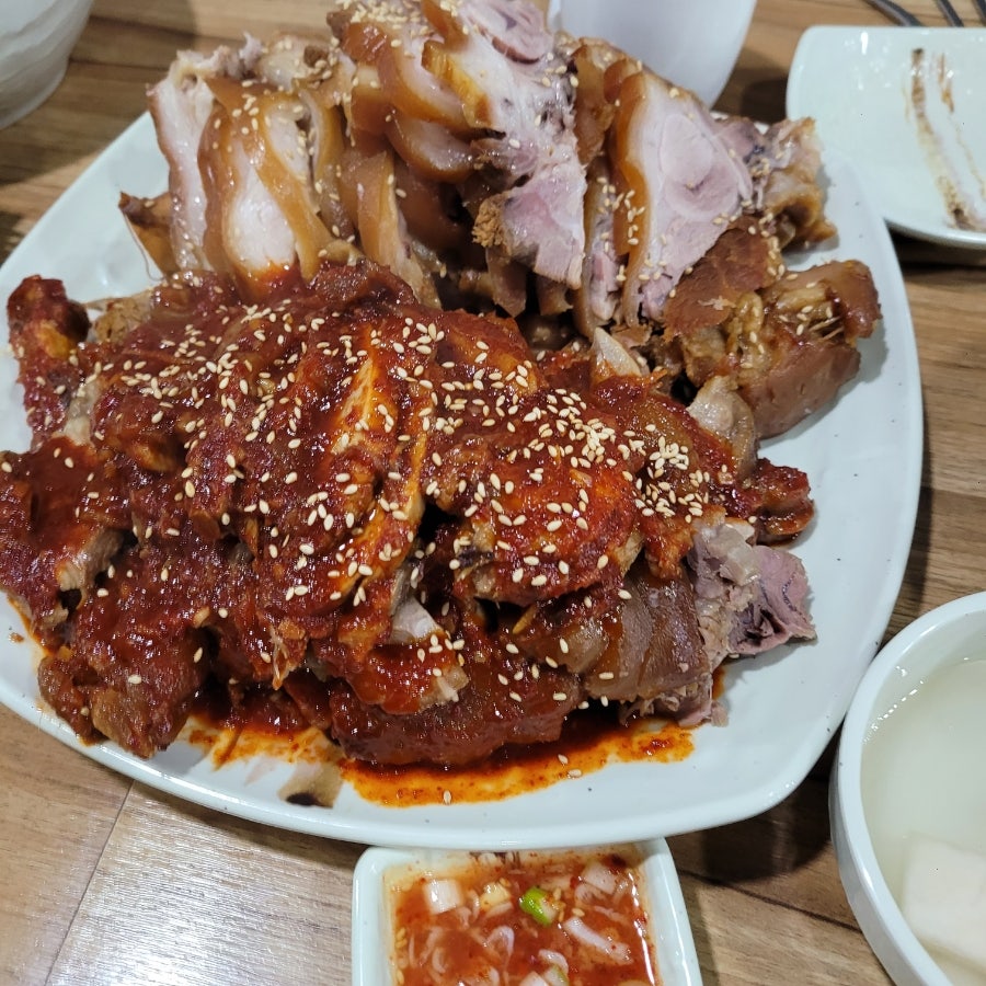 웃거리왕족발 사진 5
