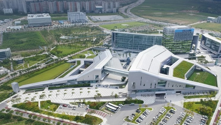 <b>대전</b>과 <b>충남</b> 메가시티 탄생... 대통령, 사상 첫 광역 <b>통합 추진</b>