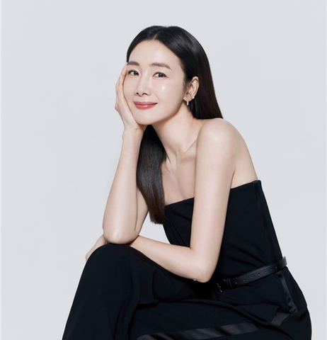 <b>최지우 영화</b> '<b>슈가</b>' 제작보고회에서 빛나는 포즈