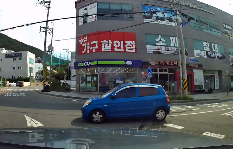 회전교차로는 회전 중인 차량 우선! 통행방법 위반 시 과태료 처분이 나올 수 있어요 (회전 교차료 우선권, 벌금, 안전신문고 신고)