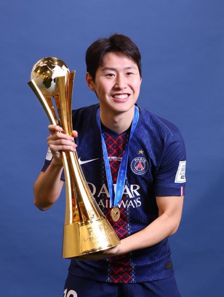 우승이 퍼스널컬러인 남자, psg <b>6관왕</b>에 빛나는 <b>이강인</b>
