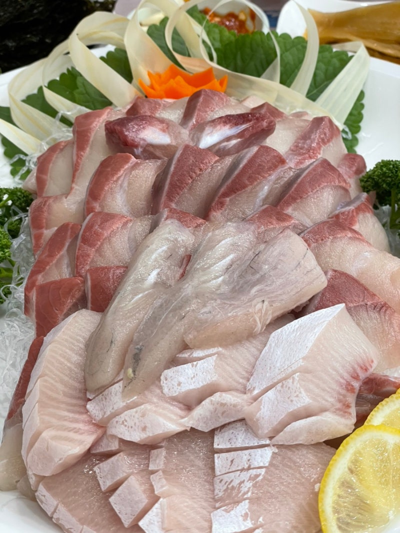 광주 방어 맛집 상다리 부러지는 남광주시장 횟집 진도섬마을