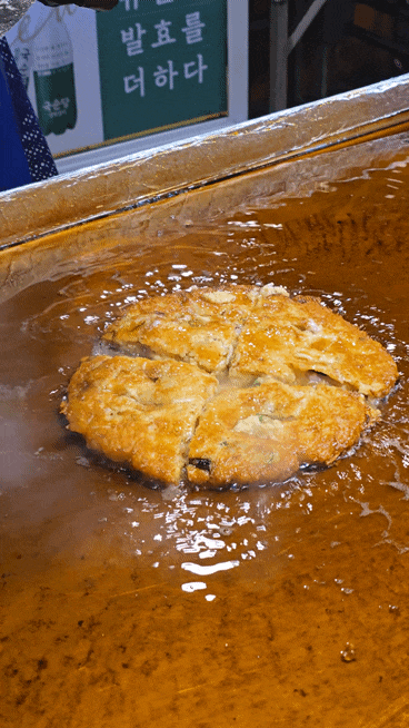  광장시장 영업시간 광장시장빈대떡맛집 통큰누이네 육회빈대떡 후기