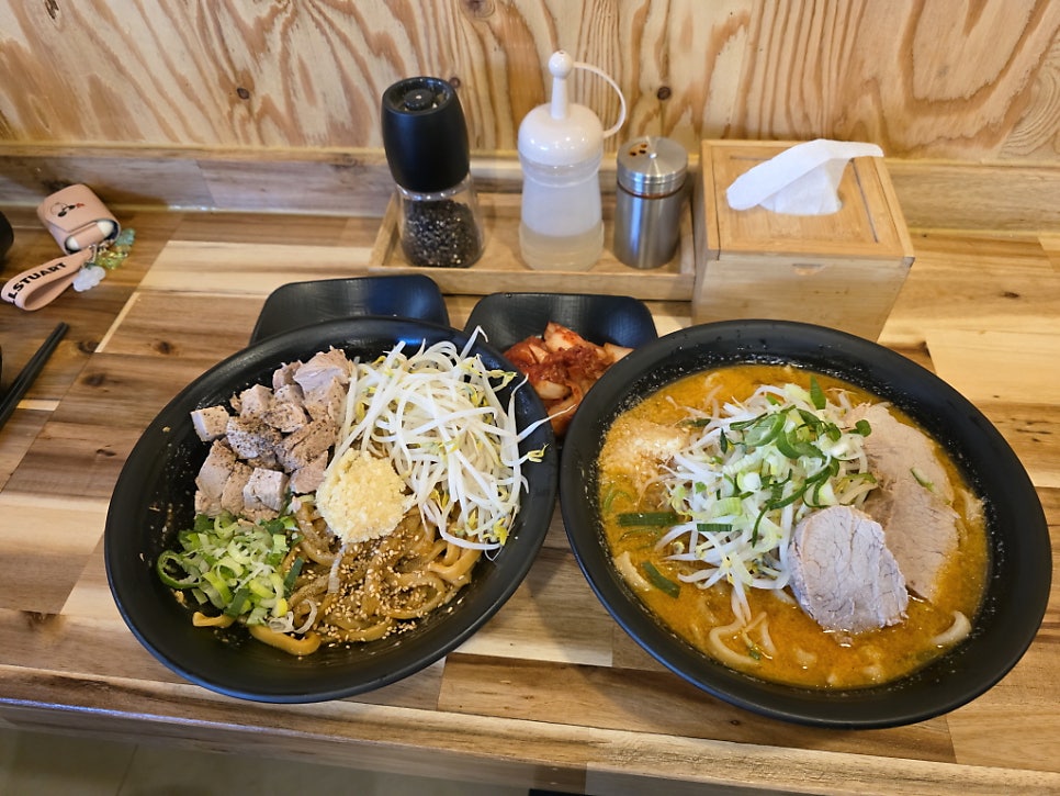 한창희천하일면 수원성대점 사진 1