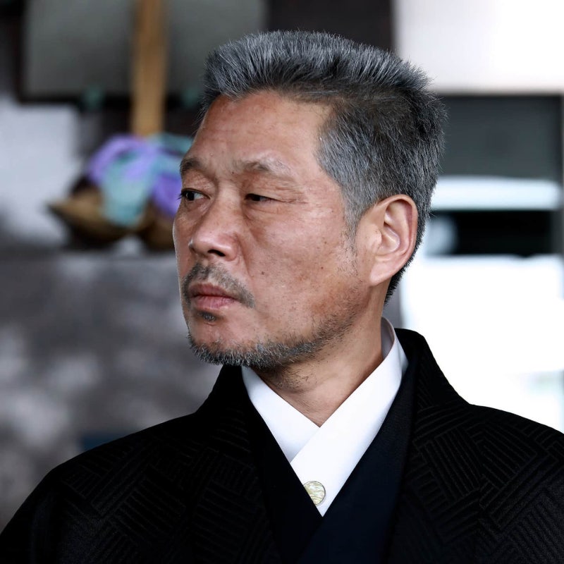 유재명 프로필 나이 키 학력 고향 필모그래피 동룡이 아빠부터 장가 회장까지, 천의 얼굴을 ....