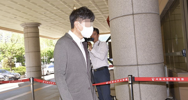 '출연료 횡령' <b>박수홍 친형</b> 2심 징역 3년6개월…<b>법정구속</b>