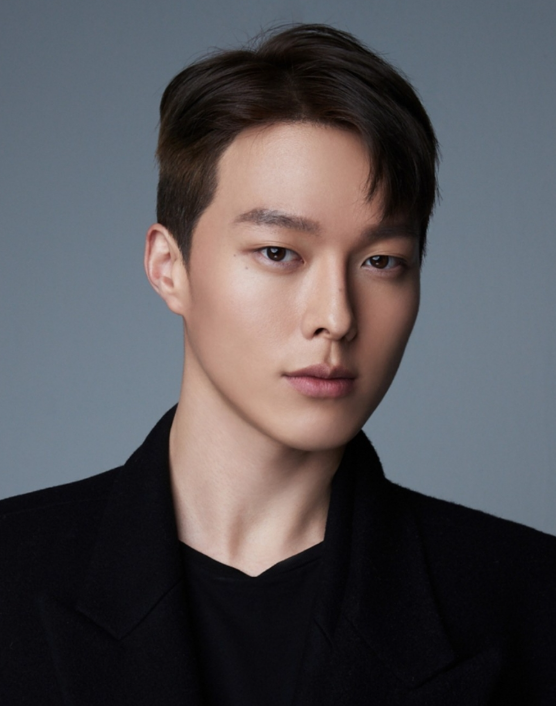 모델에서 배우로, 장기용의 깊어지는 매력
