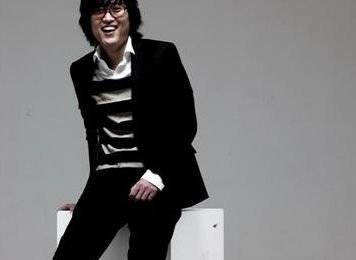 김동률 <b>서동욱 1주기 추모</b>: 음악과 기억의 의미
