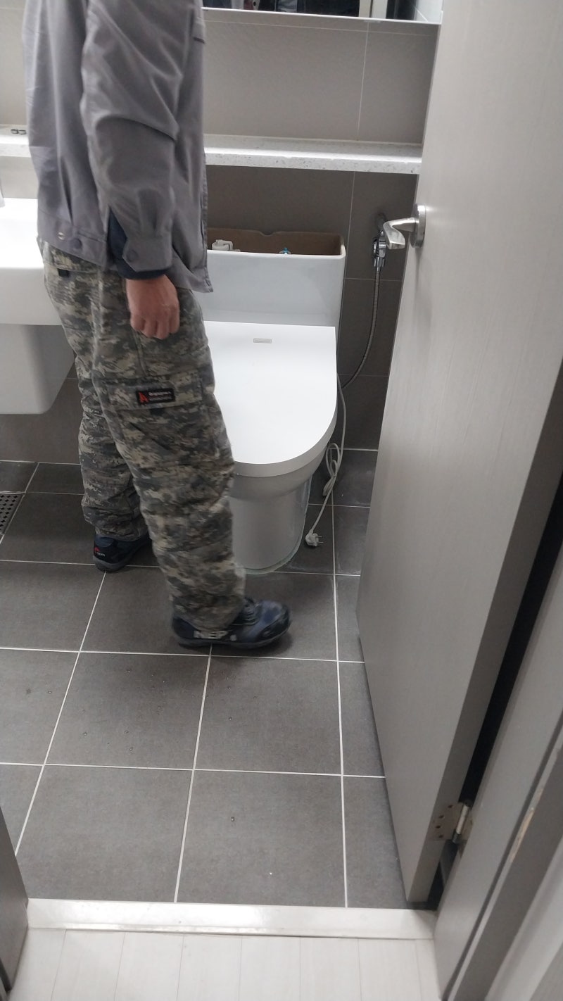 🚨 **[1부] 인천 서구 청라동 브랜드 아파트 누수입주청소 중 발견된 욕실 방수 하자