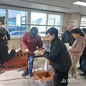 따뜻한 겨울, 군고구마로 전하는 이웃사랑 "이천시장애인재활근로작업장에 따뜻한 군고구마....