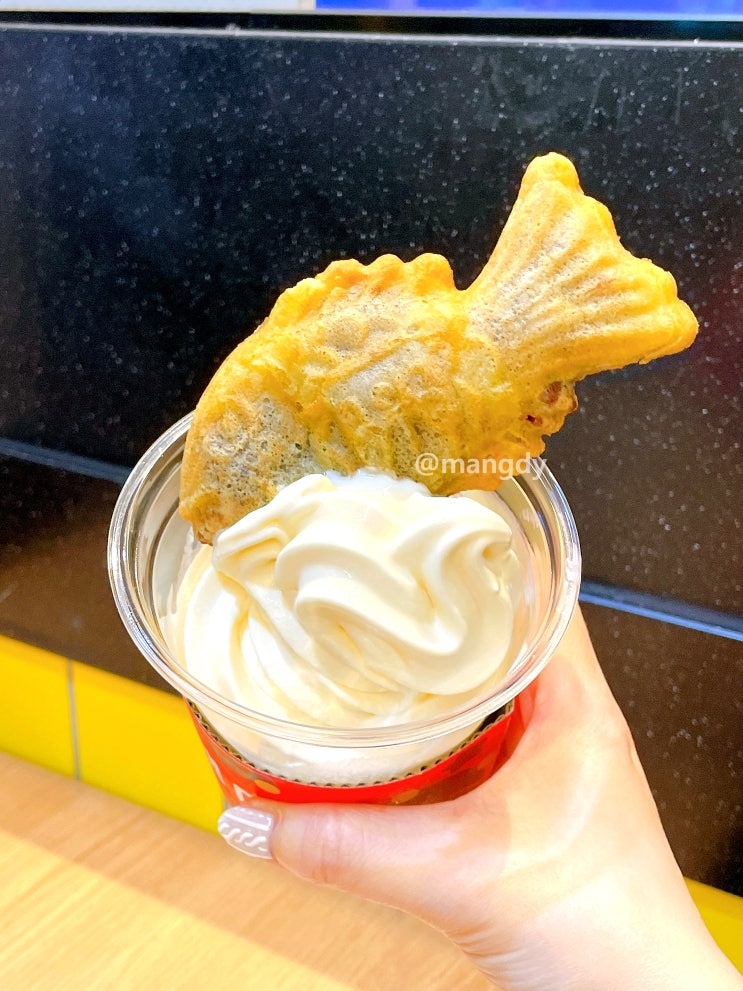  빽다방 메뉴 사진 아빠붕 아이스크림에 빠진 붕어빵 신메뉴