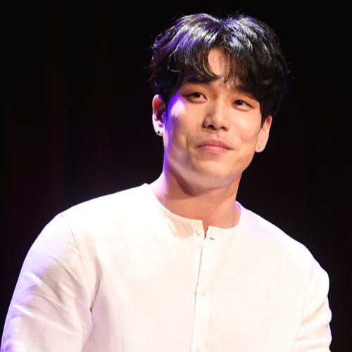 가수 이창민 프로필 나이 고향 가족 학력 데뷔 2AM 옴므 뮤지컬 결혼 이상형