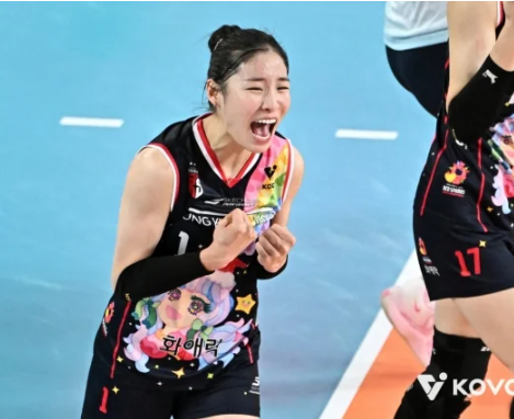 '김연경 제자' <b>인쿠시</b> 감격 <b>데뷔전</b>...배구 예능에서 프로 <b>데뷔</b>까지