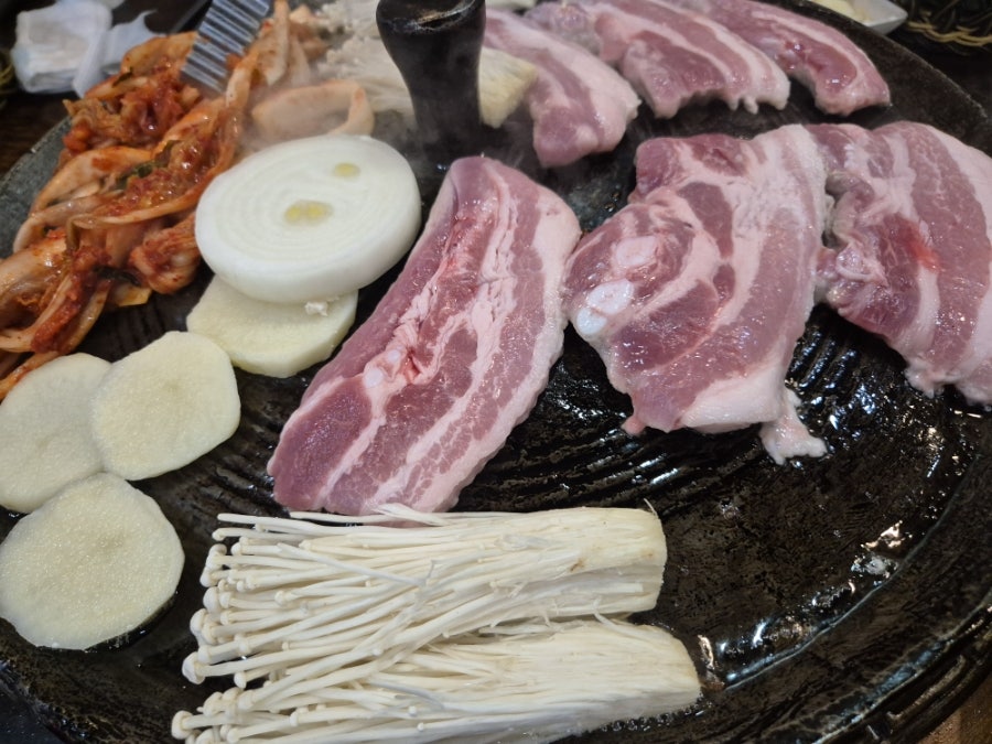 Sigolchonsotdanjisamgyeopsal Gonjiamjeom photo 6