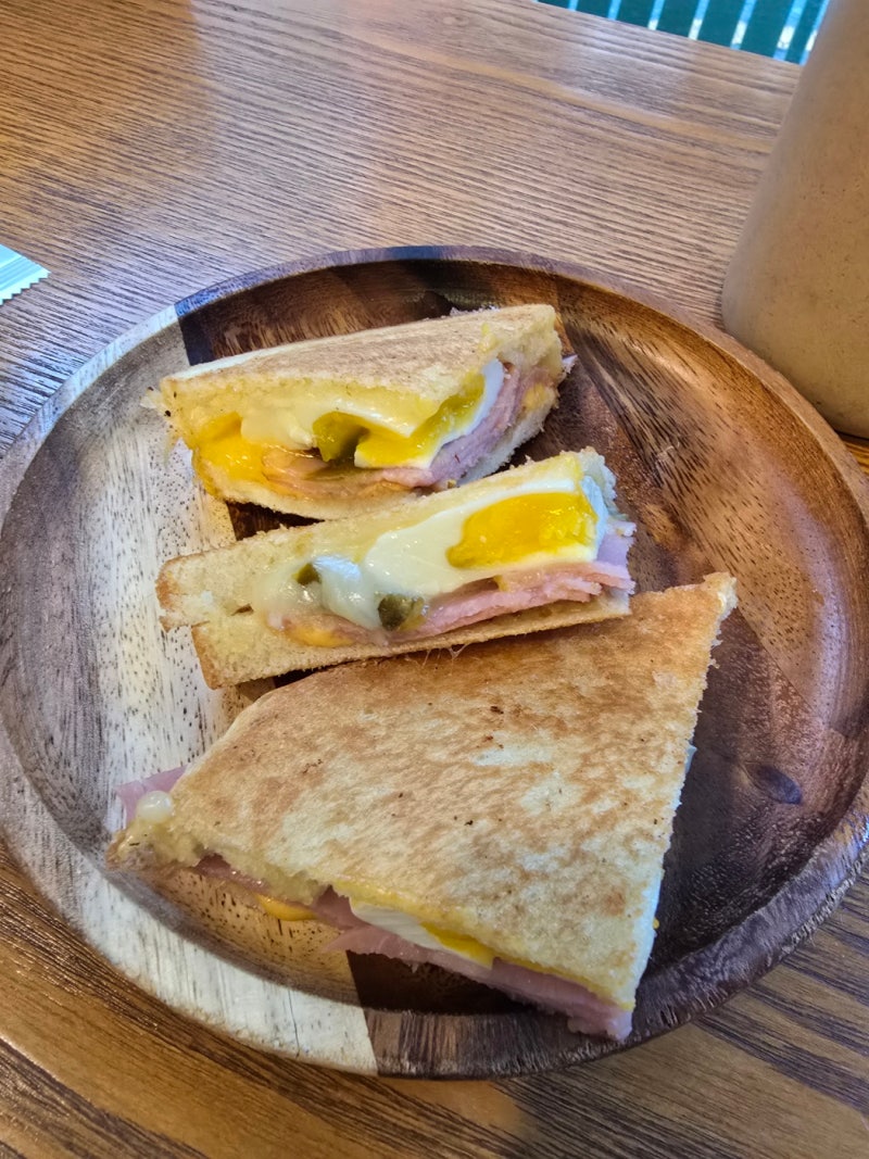 삼성동 맛집 '러브인토스터' 설현 샌드위치집