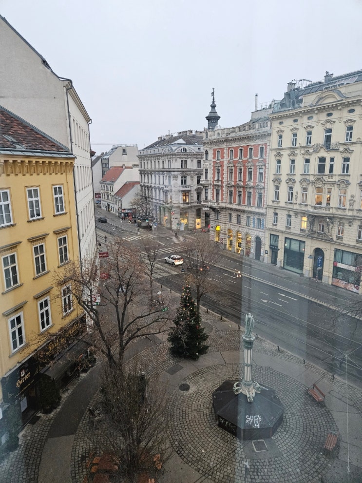  Radisson blu Das Triest Hotel (Vienna)