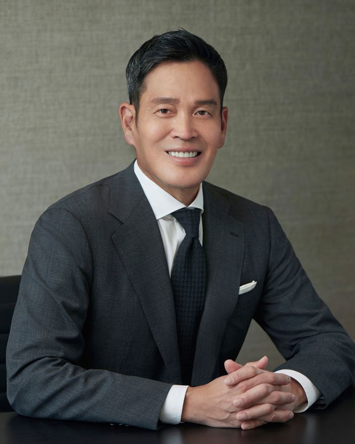 [<b>정용진</b>, 美서 AI 협력 모색] 트럼프 장남·파라마운트 CEO와... 