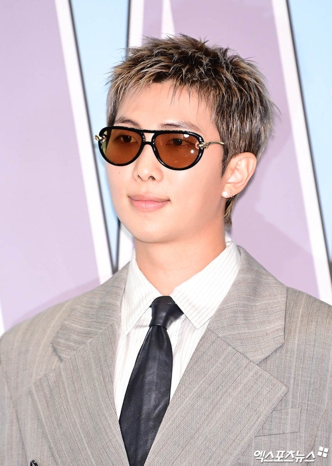 '해체 언급' BTS 알엠, 하이브 저격했다…"우리한테 애정 좀"
