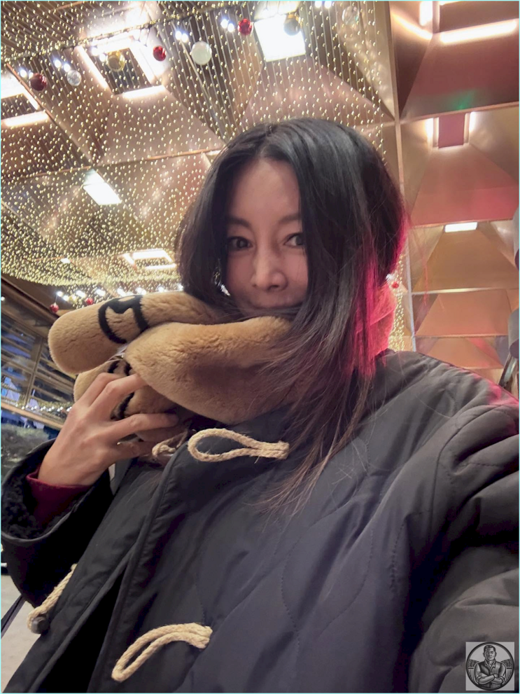  황신혜 샤넬 머플러 떡볶이 코트, 60대 맞아? 그랜드 인터컨티넨탈 서울 파르나스 동안 코디