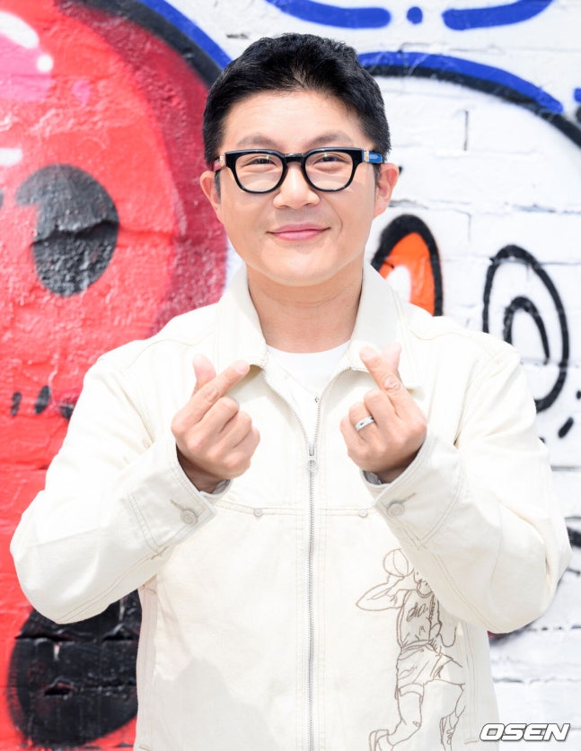 조세호 조폭 연루설, 진짜 반전 나왔다…사진 속 인물은 ‘알바생’