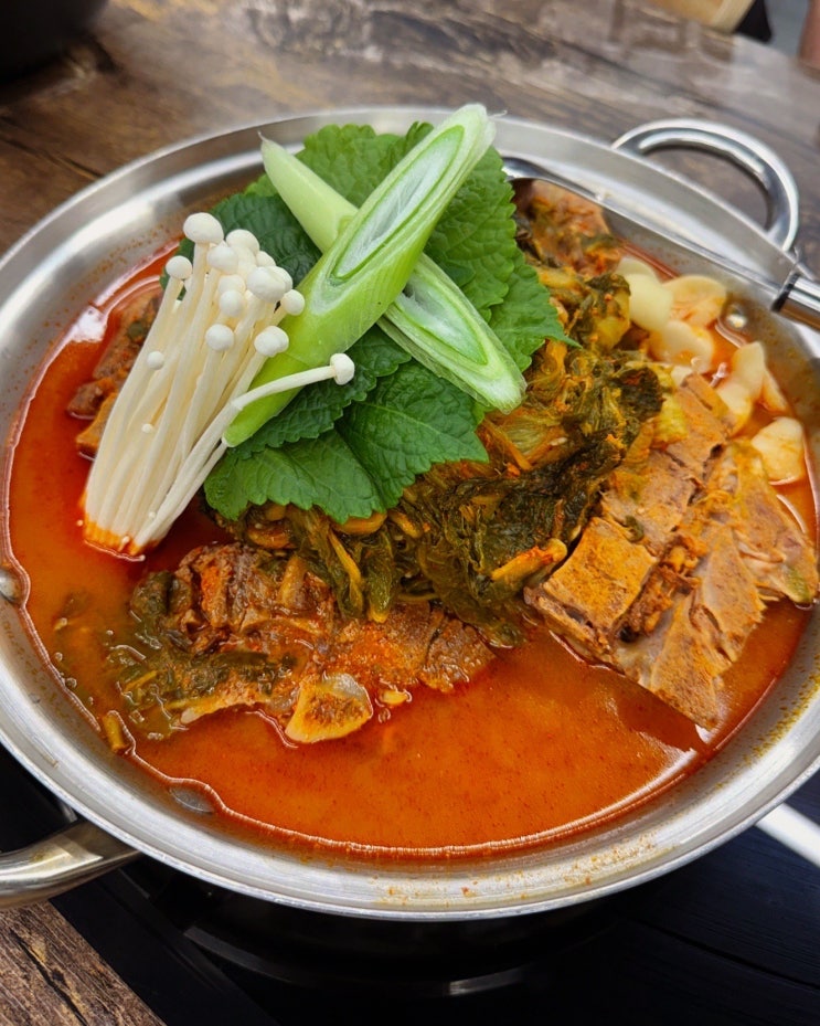  해운대 감자탕 맛집 이유있는감자탕 장산역