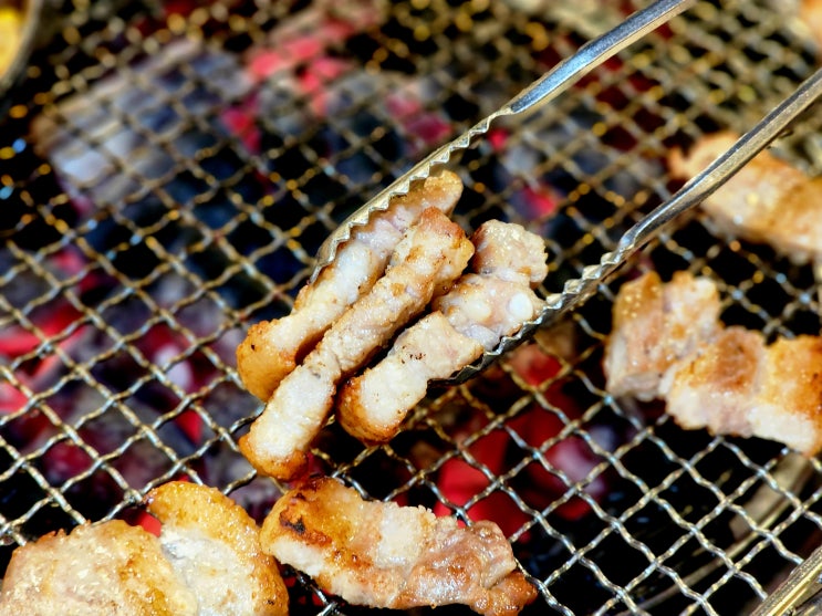 오산삼겹살 맛집 24시간 영업 에이스돈 19년 노하우 숯불구이 전문점