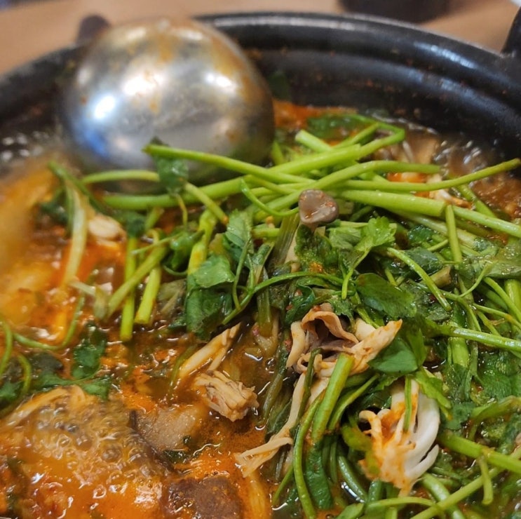  상암동 맛집 점심메뉴는 역시 등촌샤브칼국수!
