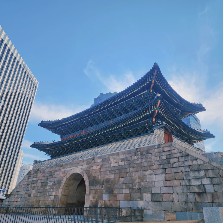  국보 제1호 숭례문 조선 시대 한양도성의 남쪽 정문 남대문