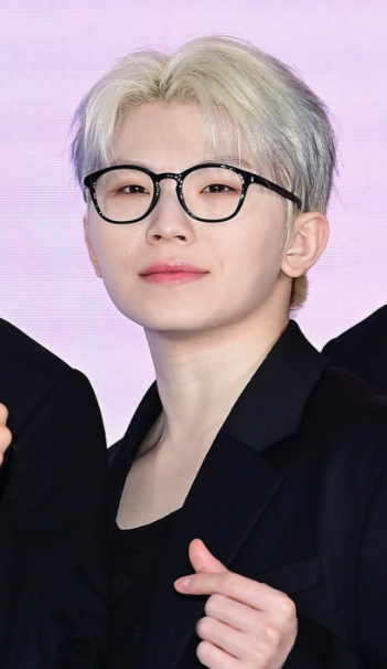 Requesting a Wedding Song from a Trainee? A Summary of SEVENTEEN Woozi's Military Controversy