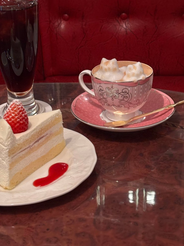  도쿄 긴자 고양이 카푸치노가 있는 앤틱감성 카페 Ken’s Coffee Shop