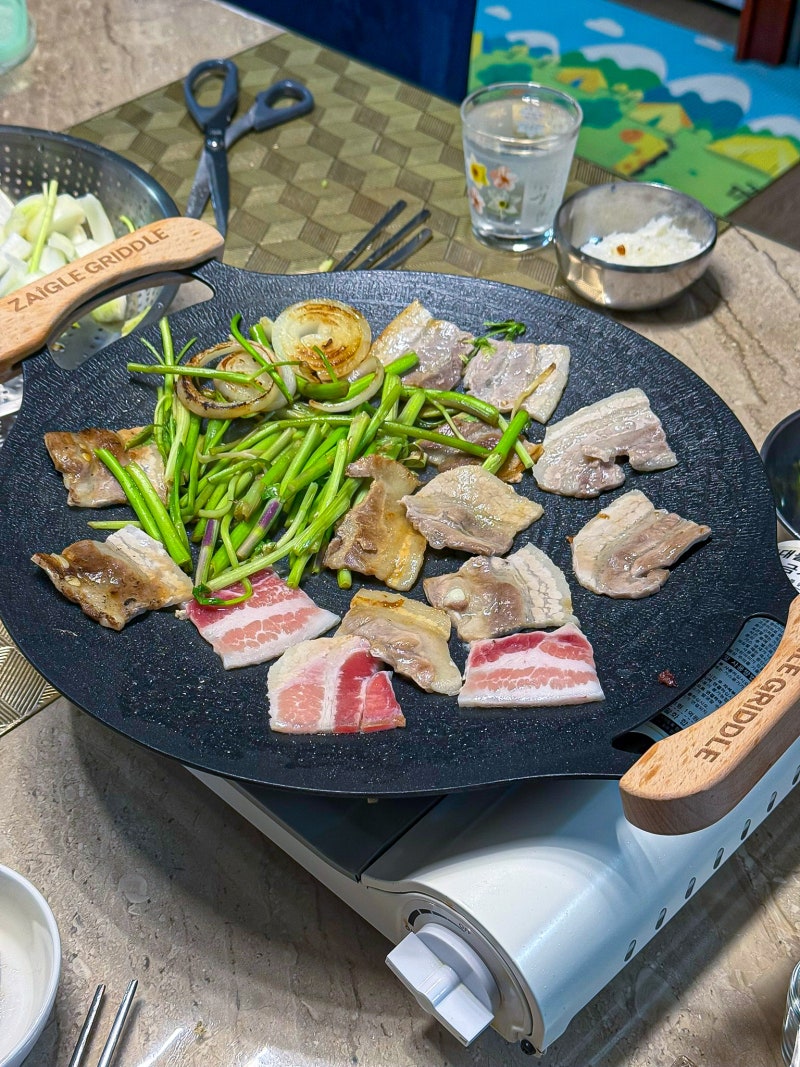 캠핑그리들 추천 자이글 캠핑그리들36cm로 집에서 삼겹살 미나리 홈캠핑 느낌후기